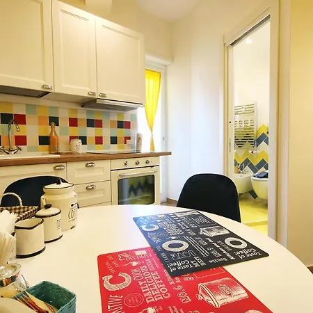 公寓 Casa Sole... E Sei Subito A Casa! :)